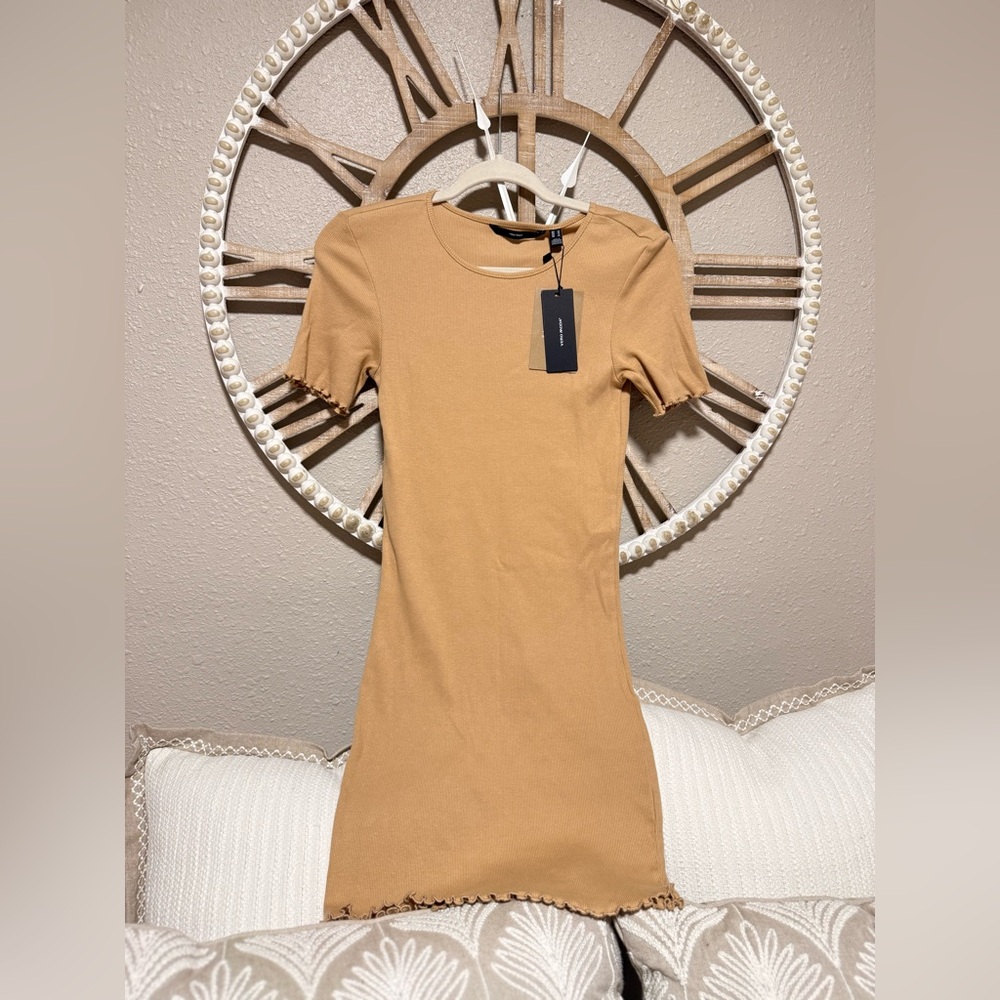 ‼️NEW WITH TAGS 🏷️ 
Tan Short Sleeve Dress / shape wear